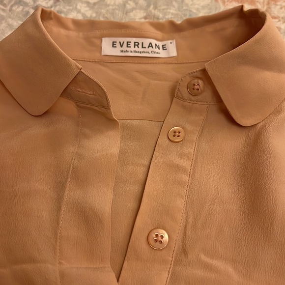 Everlane 100% Silk Blouse in Peach, Size Small - Picture 2 of 5